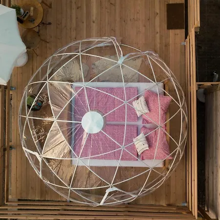 Bubble-Suite Auf Pias Hof Im Emmental Luxury tent *